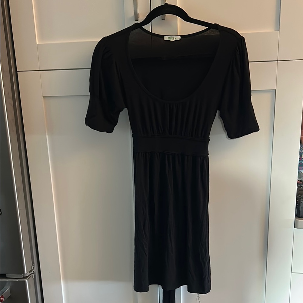 Elegant Black Dress by Minty